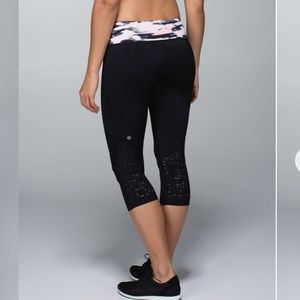 Lululemon Water Bound Crop legging size 4